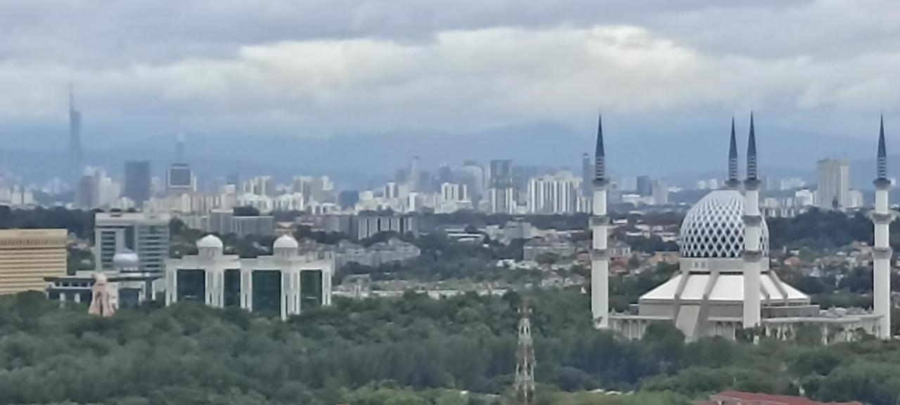 Homestay Shah Alam - Near I-Cty Eksteriør billede