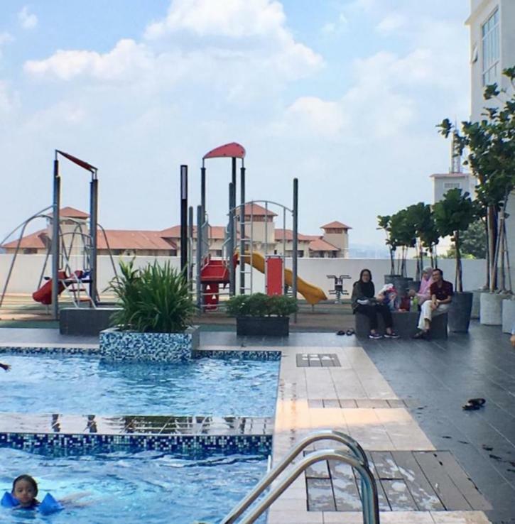 Homestay Shah Alam - Near I-Cty Eksteriør billede